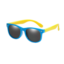 Cargar imagen en el visor de la galería, Gafas de sol infantiles flexibles y polarizadas
